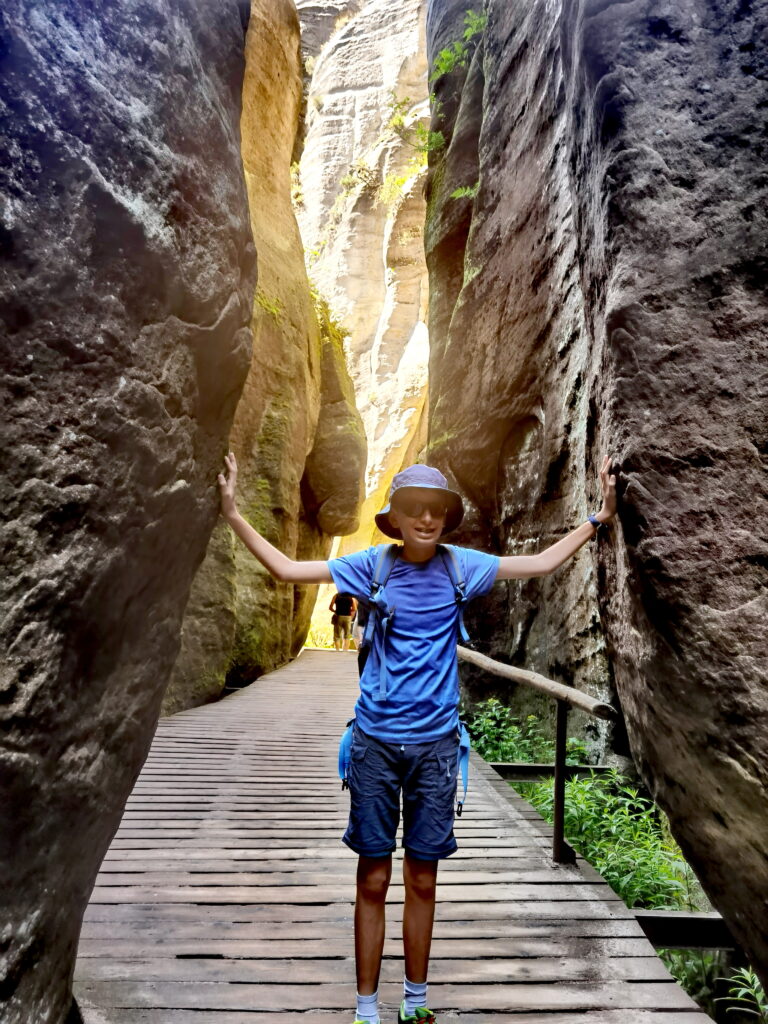 Abenteuerwege durch die Adersbacher Felsenstadt wandern