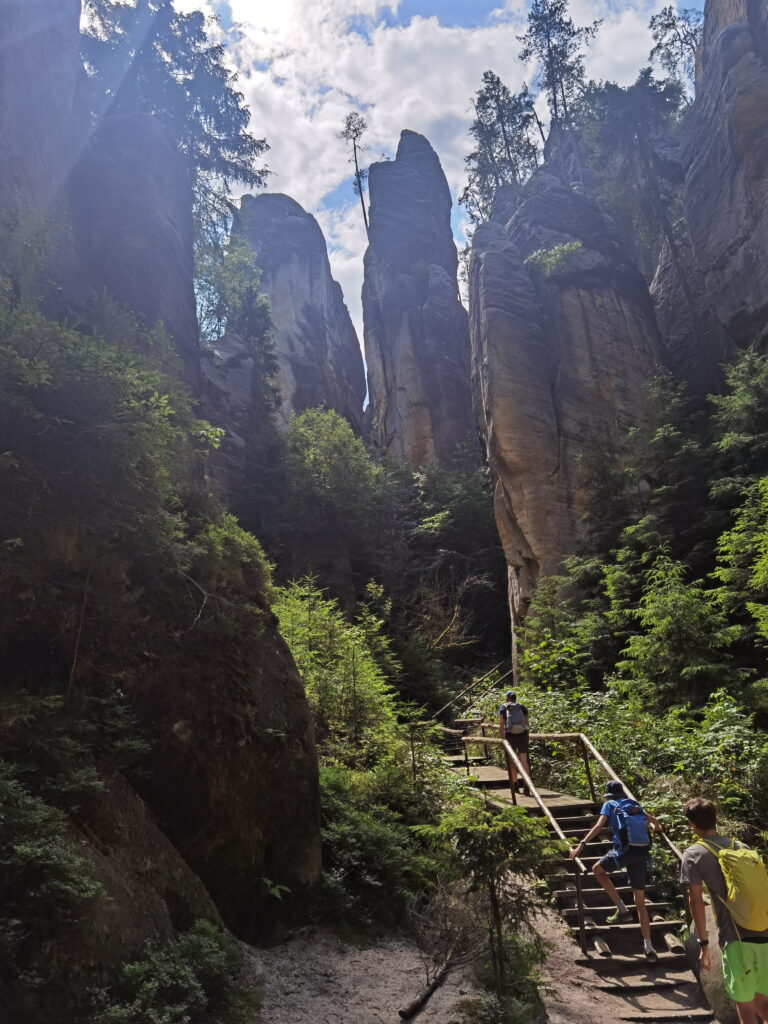 Durch die Adersbacher Felsenstadt wandern